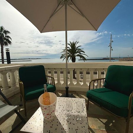 L'Hotel De La Plage Le Grau-du-Roi Εξωτερικό φωτογραφία