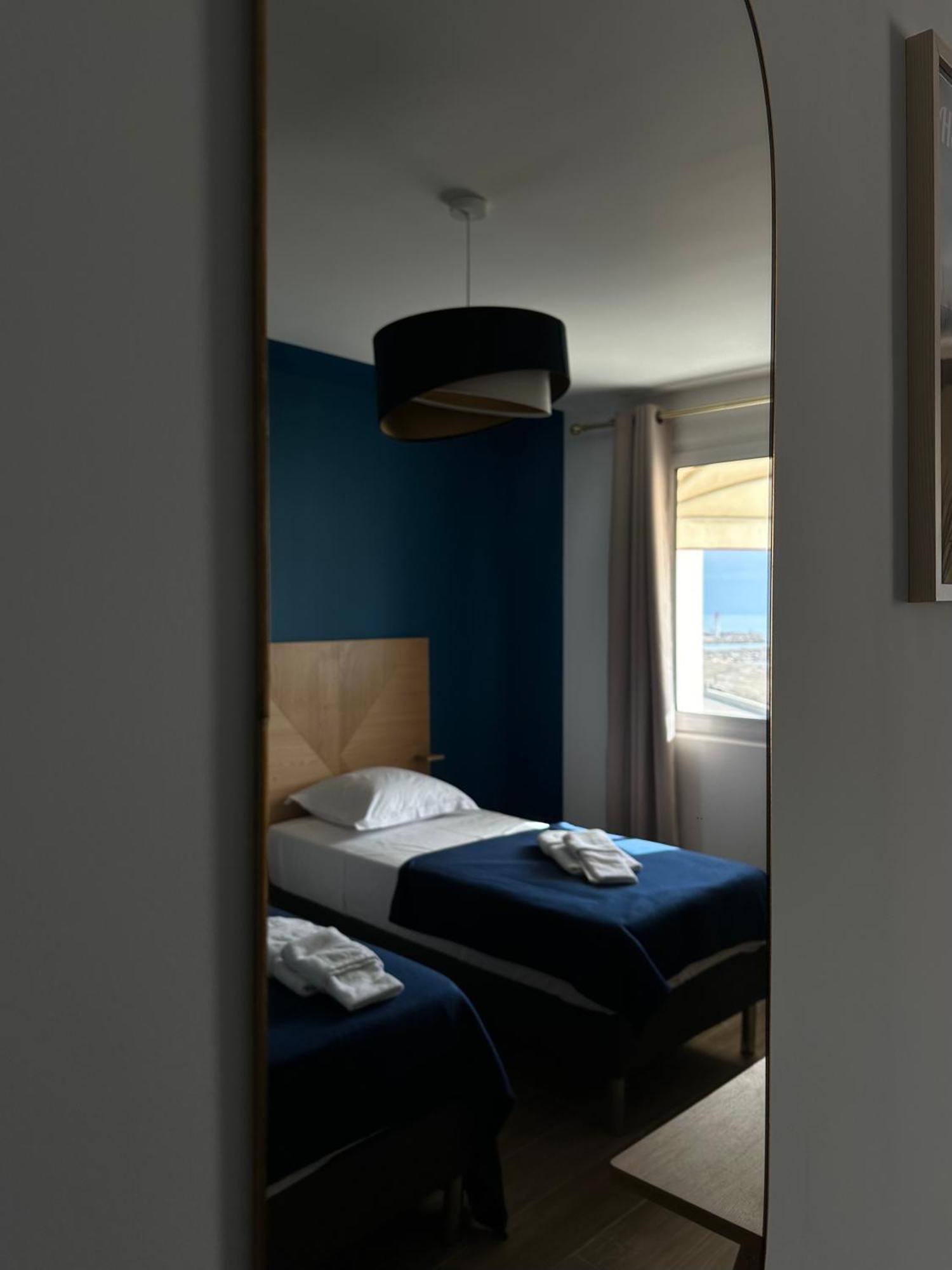 L'Hotel De La Plage Le Grau-du-Roi Εξωτερικό φωτογραφία